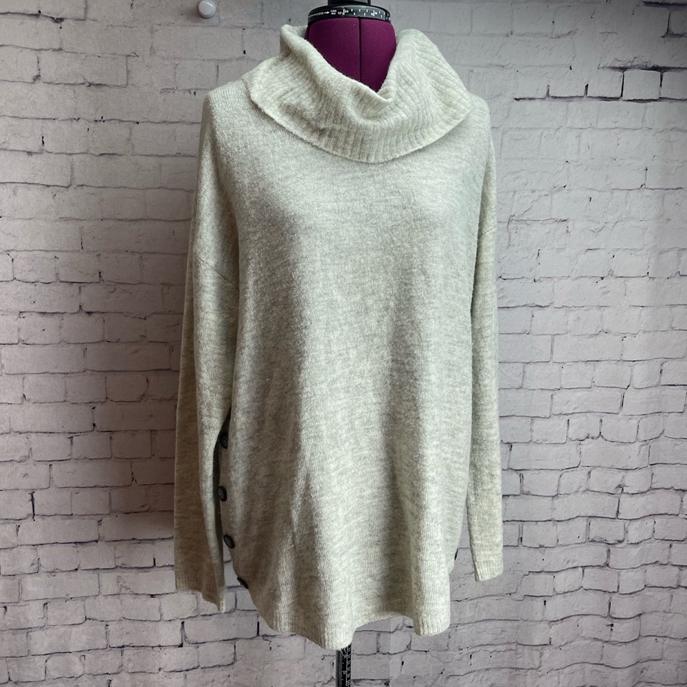 Alyx size large cream gray cowl neck sweater
